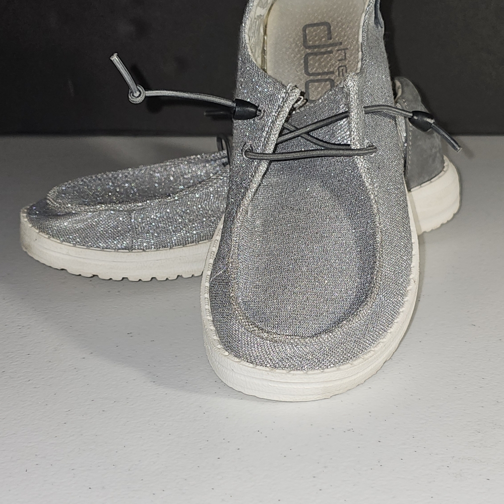 Hey Dude Wendy Stretch Sparkling Gray Size US6/ Euro 37 Comfy, Fun, Trendy VGUC - Picture 14 of 16